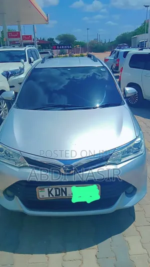 Toyota Corolla Fielder 1.5 Petrol FWD 2016 Silver
