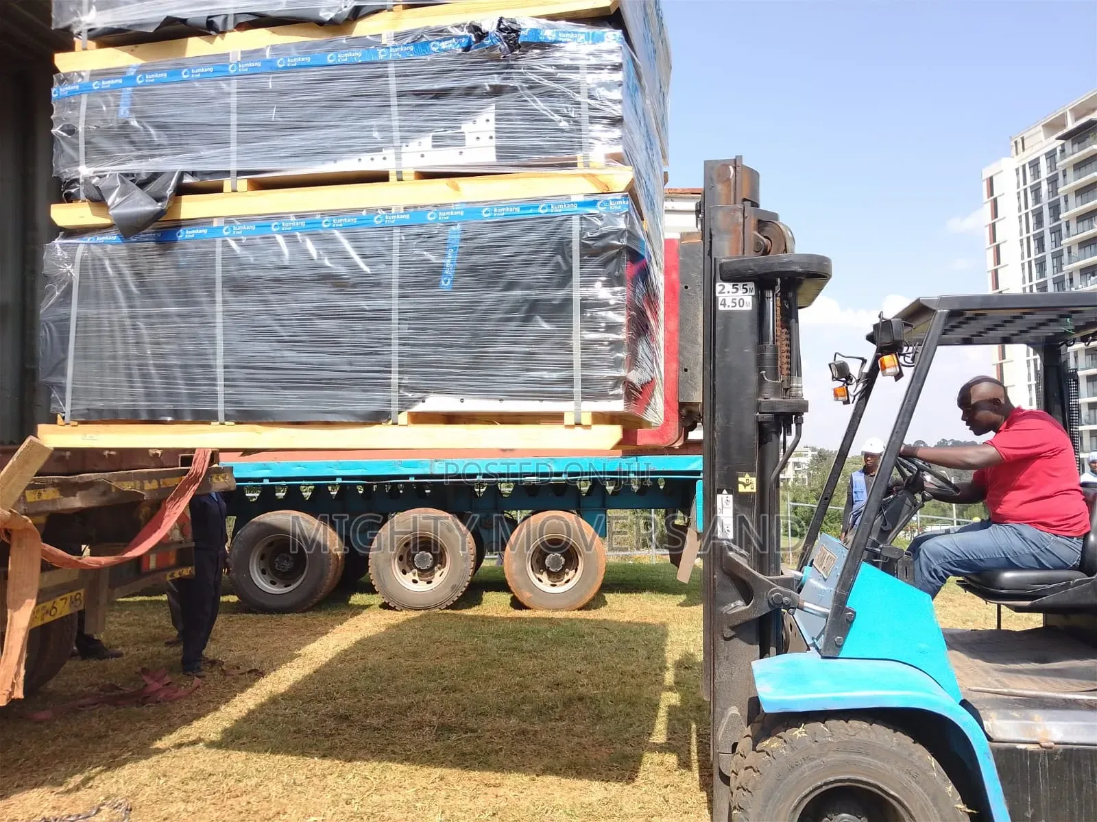 Fast and Efficient Forklift Transport Across Nairobi