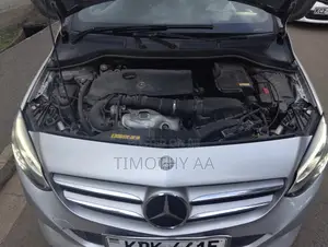 Mercedes-Benz B-Class B180 Petrol 2015 Silver