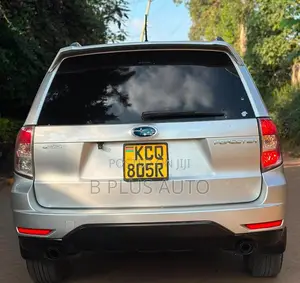Subaru Forester 2011 Silver