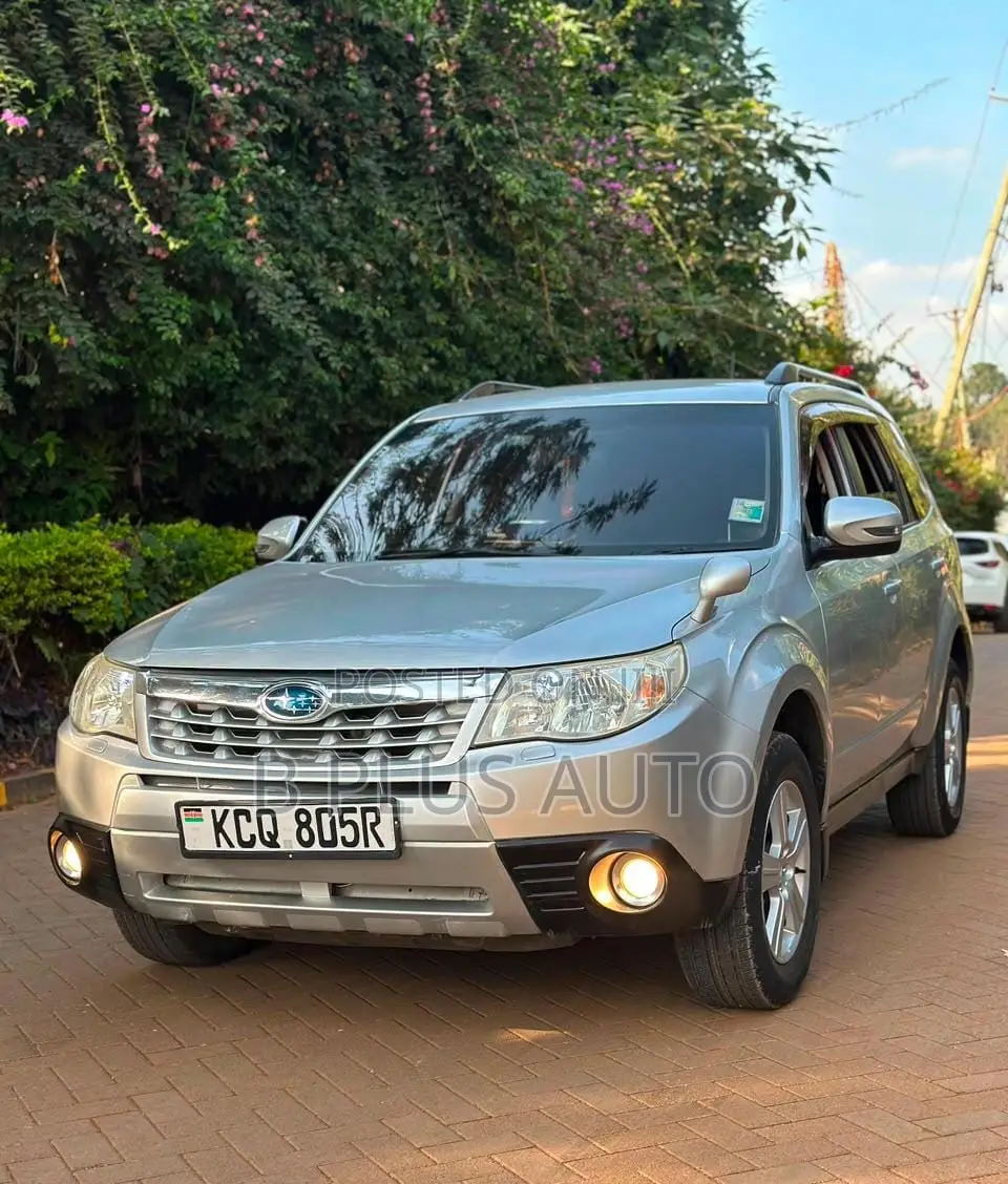 Subaru Forester 2011 Silver