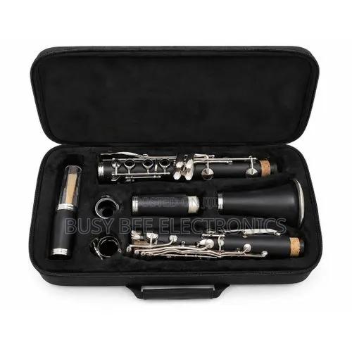 Professional Bb Clarinet With Hard Carry Case – Black - main view
