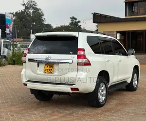 Toyota Land Cruiser Prado 2014 White