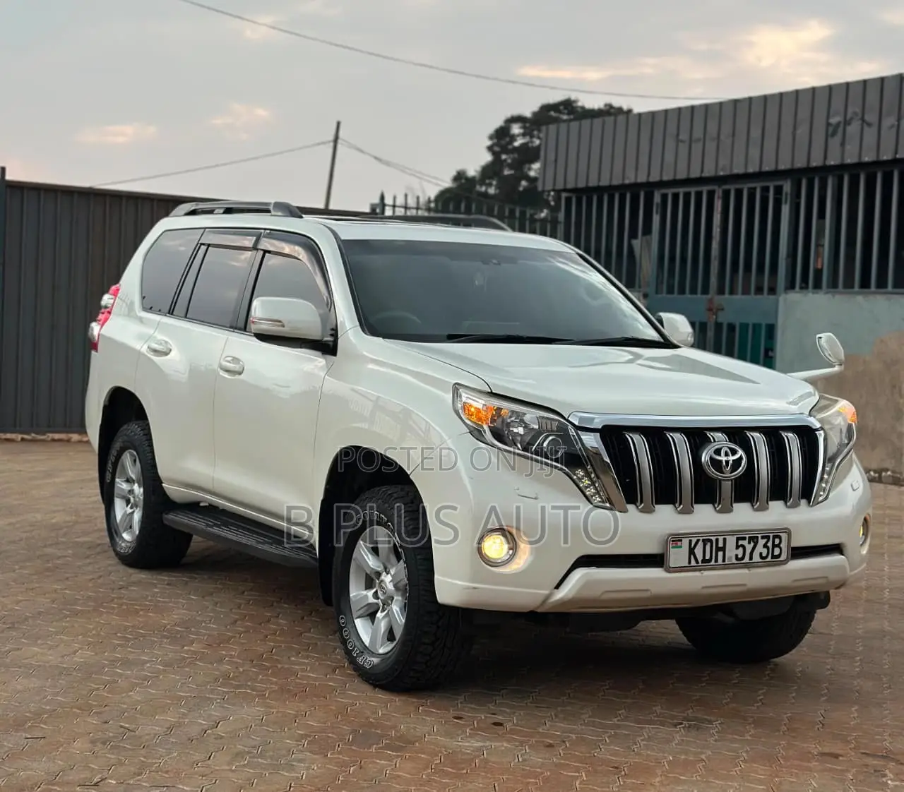 Toyota Land Cruiser Prado 2014 White