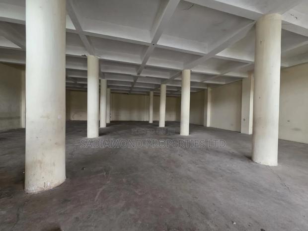 Warehouse/Godown for Rent in Babadogo