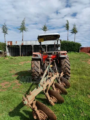 Tractor Massey Ferguson 4708 4wd With Plough