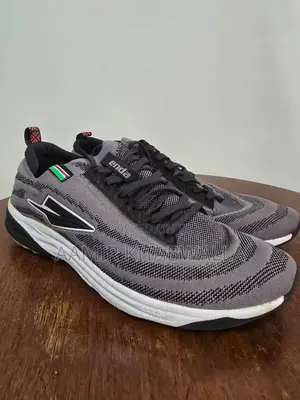 Sports Shoes