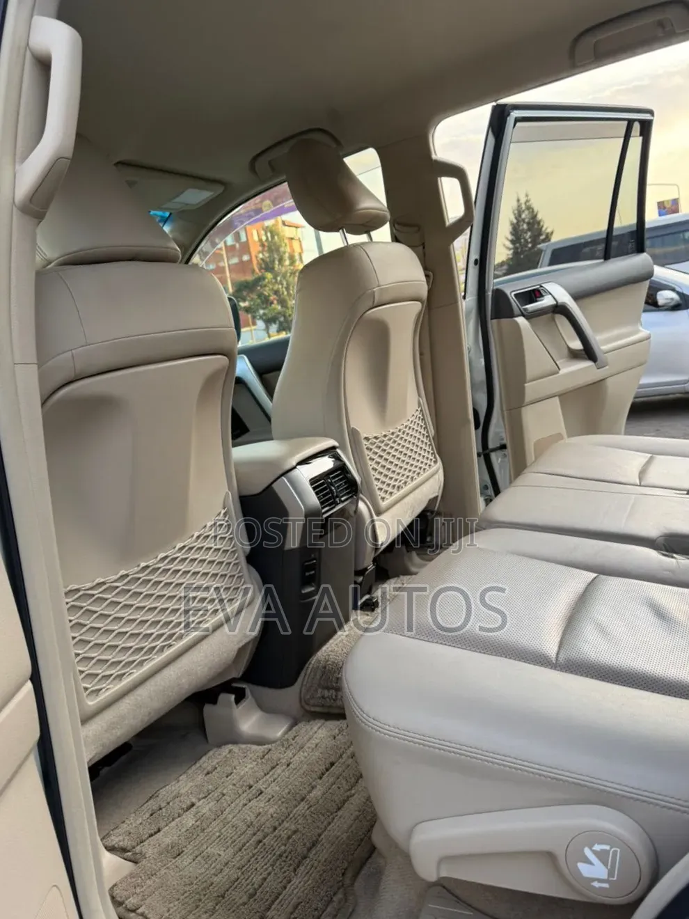 Toyota Land Cruiser Prado 2019 White