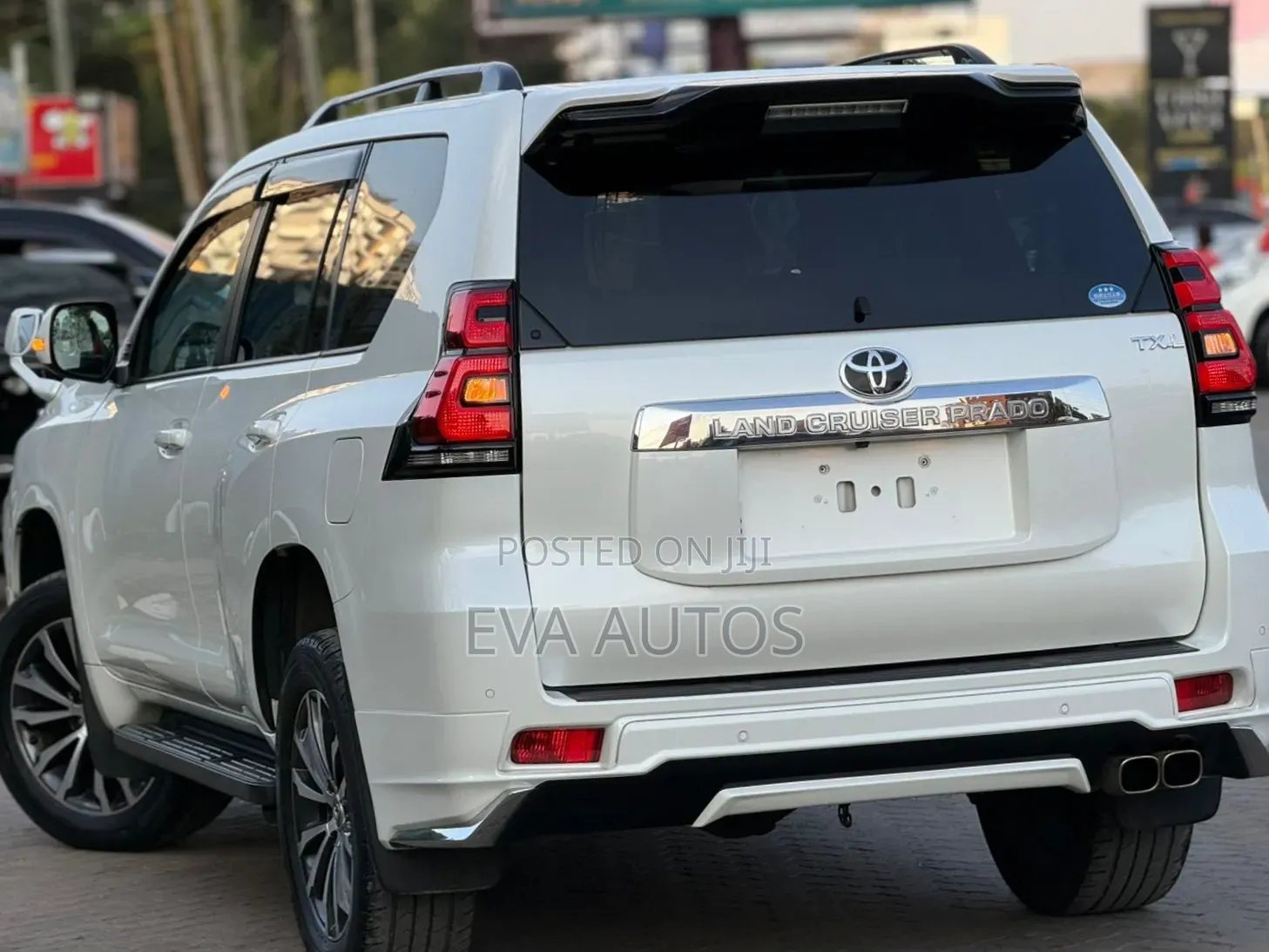 Toyota Land Cruiser Prado 2019 White