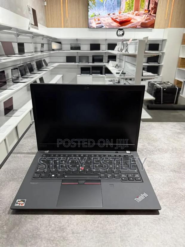 New Laptop Lenovo ThinkPad T490s 8GB Intel Core i7 SSD 256GB