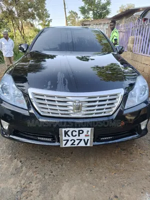 Toyota Crown 2011 Black