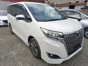 Toyota Esquire 2019 Pearl