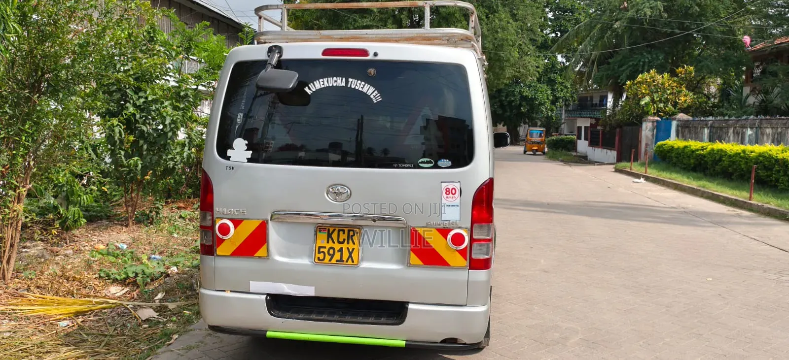 Toyota HiAce 2011 Silver