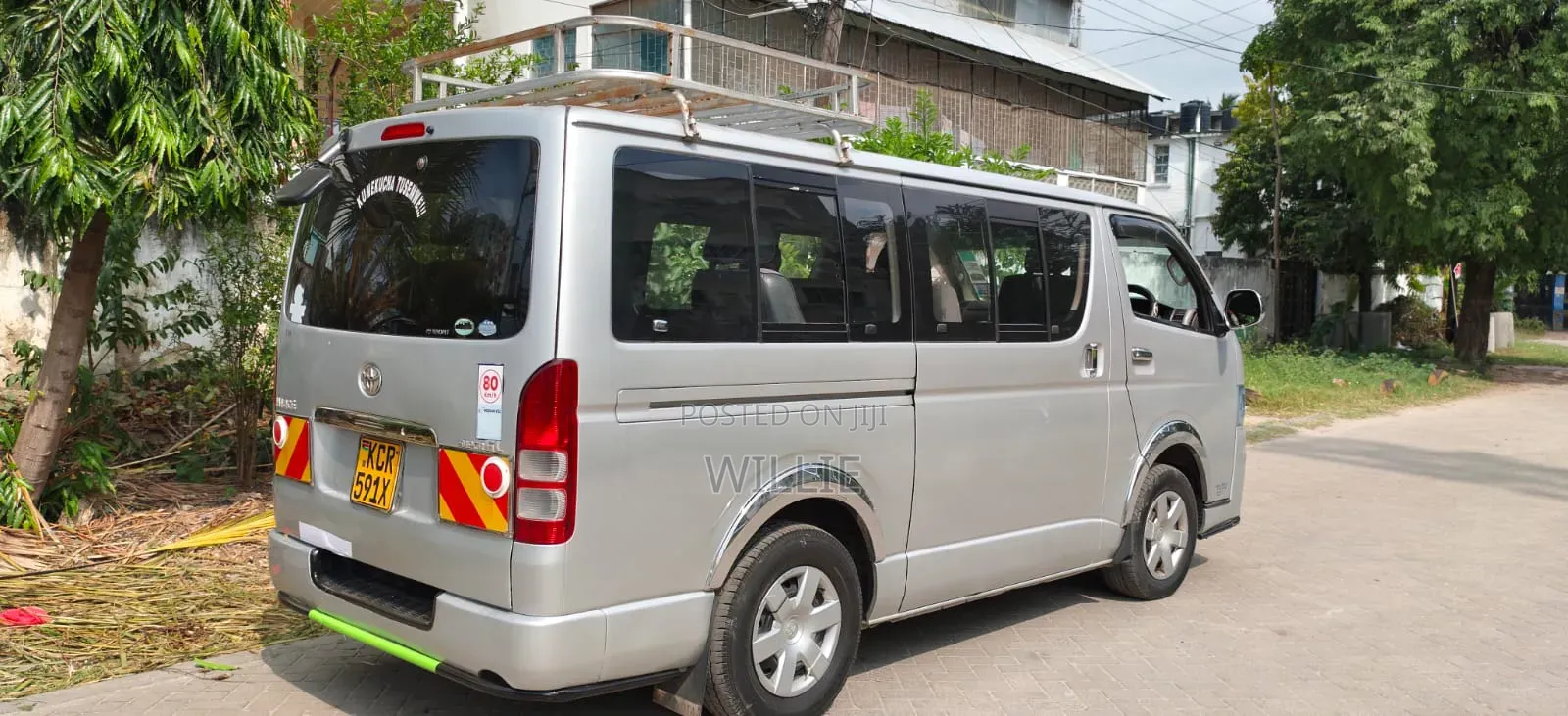 Toyota HiAce 2011 Silver