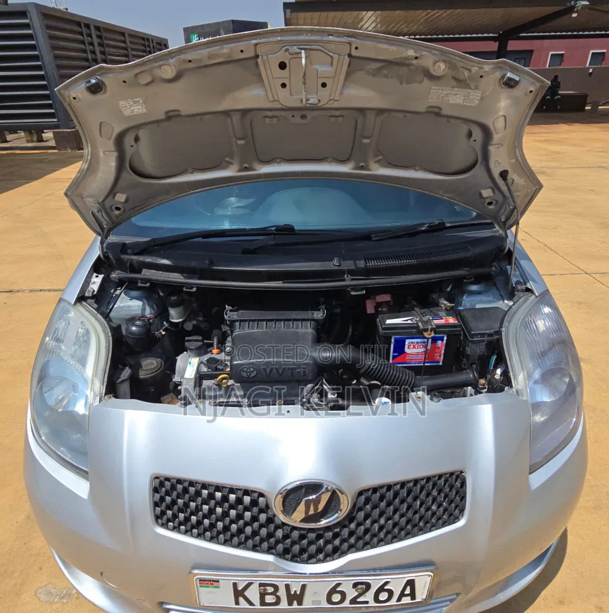Toyota Vitz 2006 Silver