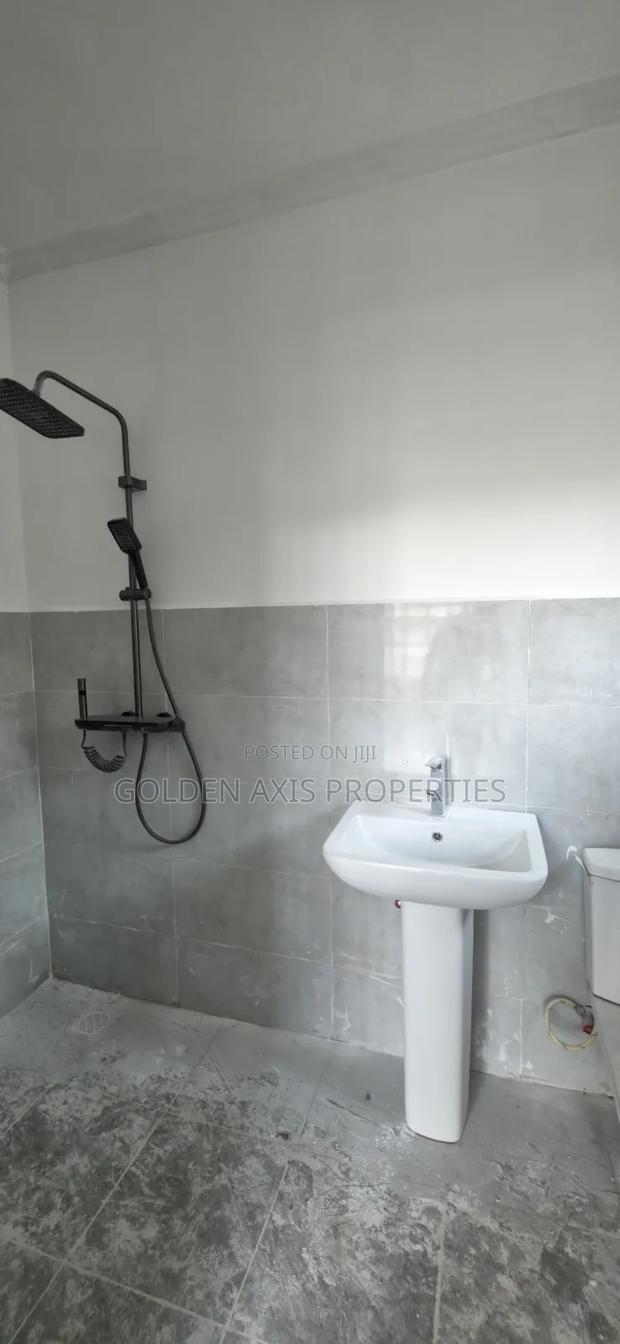 4bdrm Bungalow in Merisho for sale - thumbnail 17