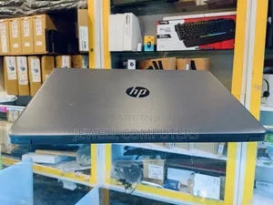Laptop HP 250 G10 16GB Intel Core i5 SSD 512GB