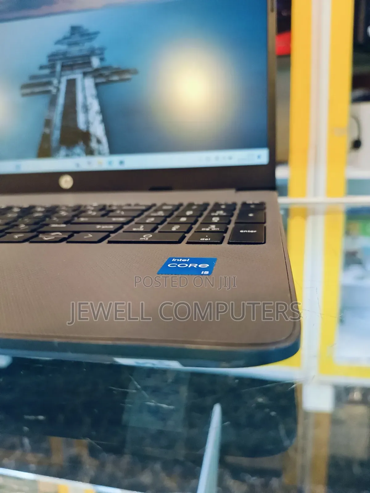 Laptop HP 250 G10 16GB Intel Core i5 SSD 512GB