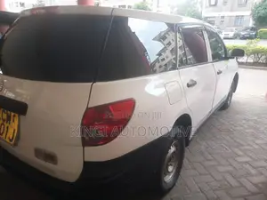 Nissan Advan 2013 White