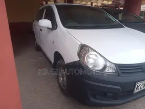 Nissan Advan 2013 White