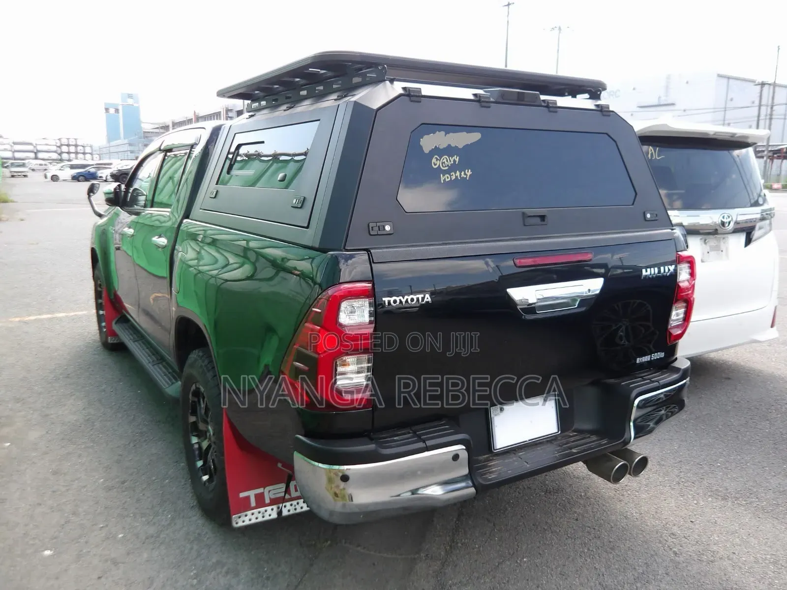 Toyota Hilux 2022 Black