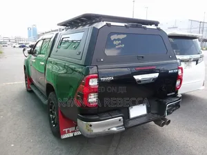 Toyota Hilux 2022 Black