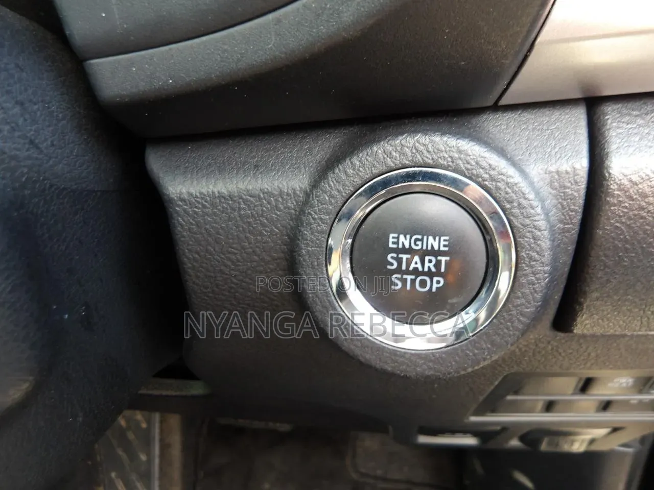 Toyota Hilux 2022 Black
