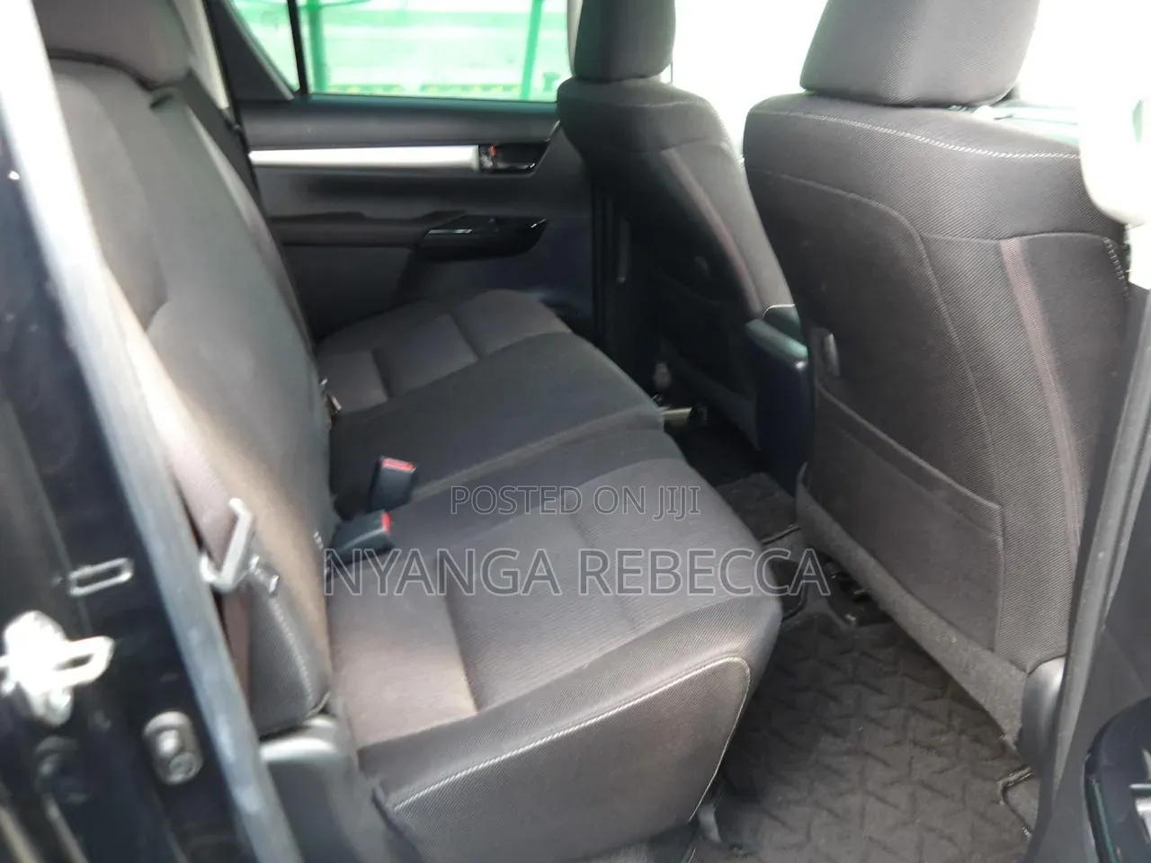 Toyota Hilux 2022 Black