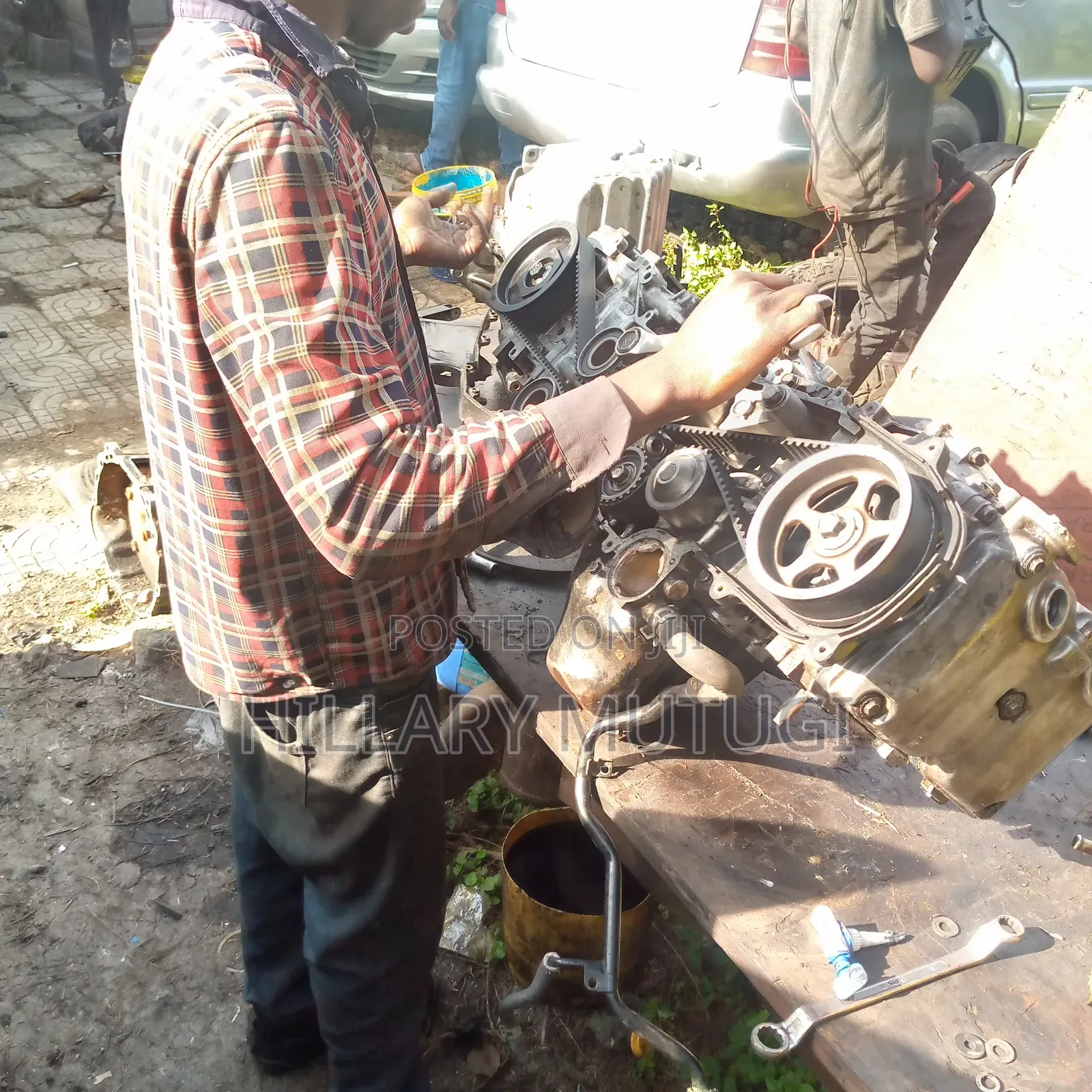 Professional Subaru Mechanic – Engine Overhaul Repairs
