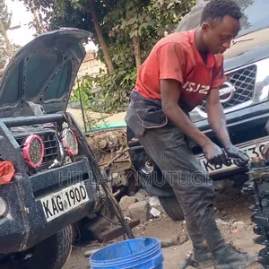 Professional Subaru Mechanic – Engine Overhaul Repairs