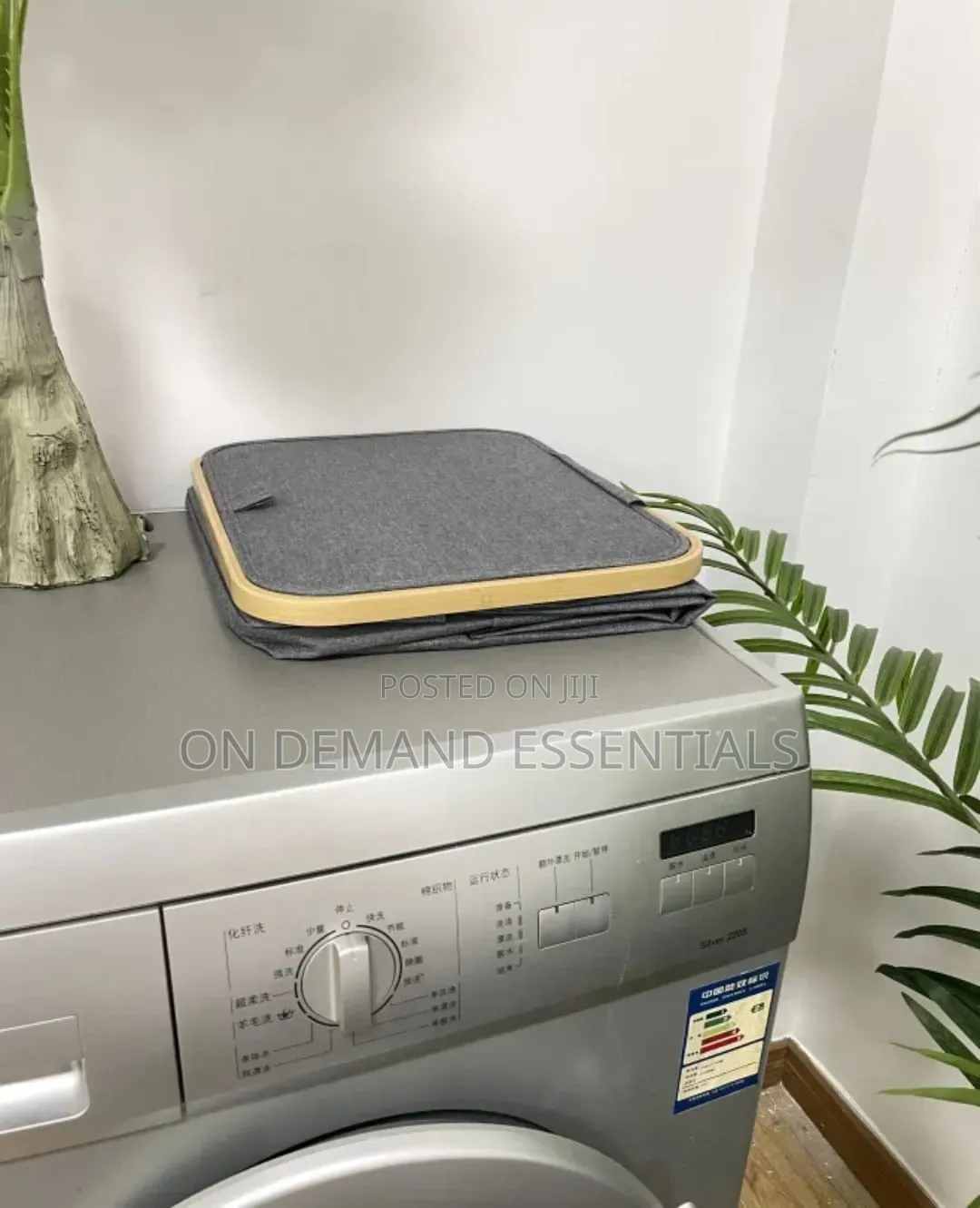 Foldable Laundry Basket With an Inner Bag