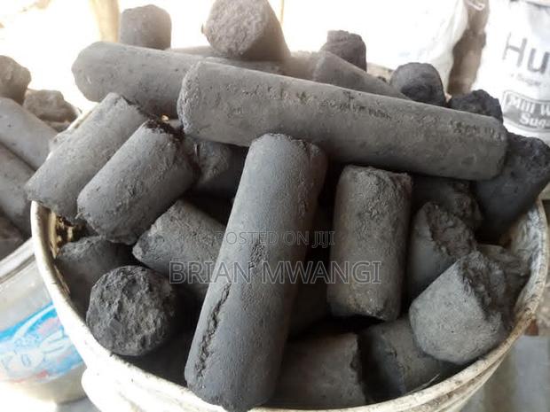 Charcoal Briquettes - thumbnail 2