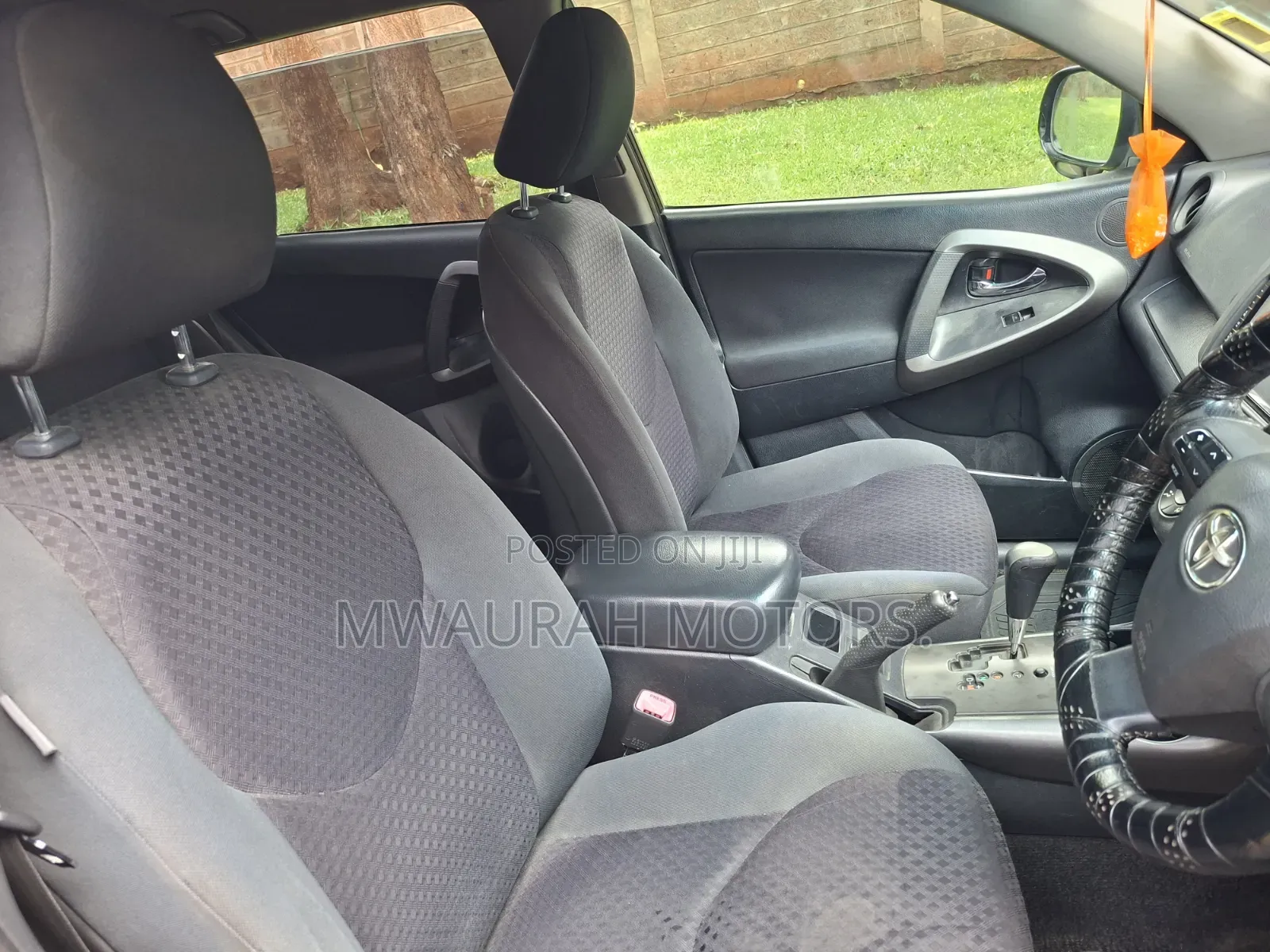 Toyota Vanguard 2010 Black