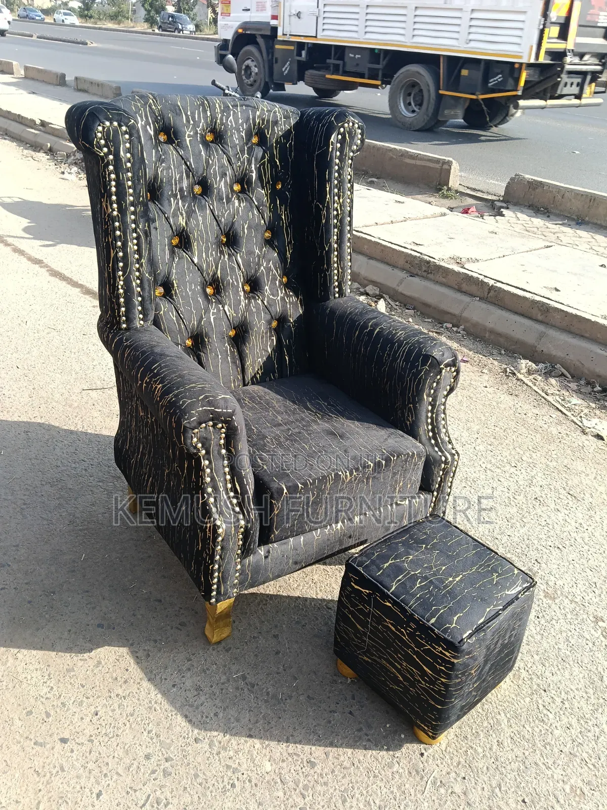 King Chair Black and Gold in Colour