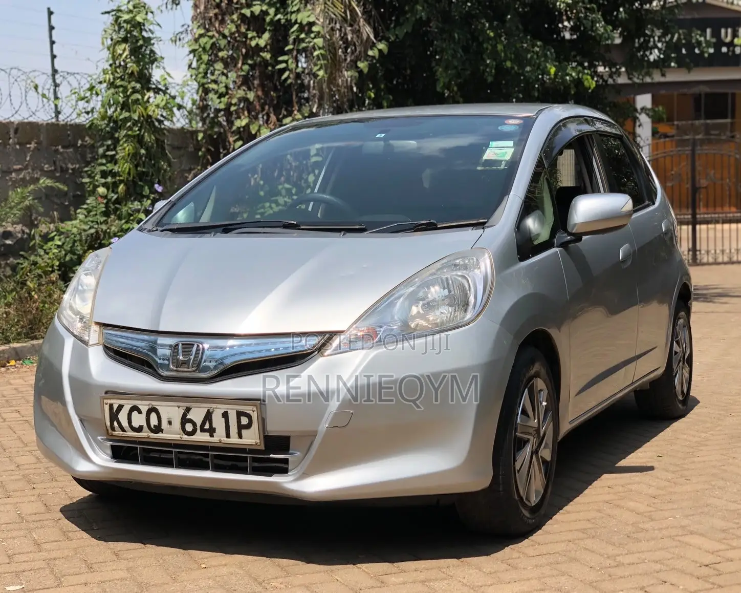 Honda Fit 2012 Silver