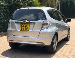 Honda Fit 2012 Silver