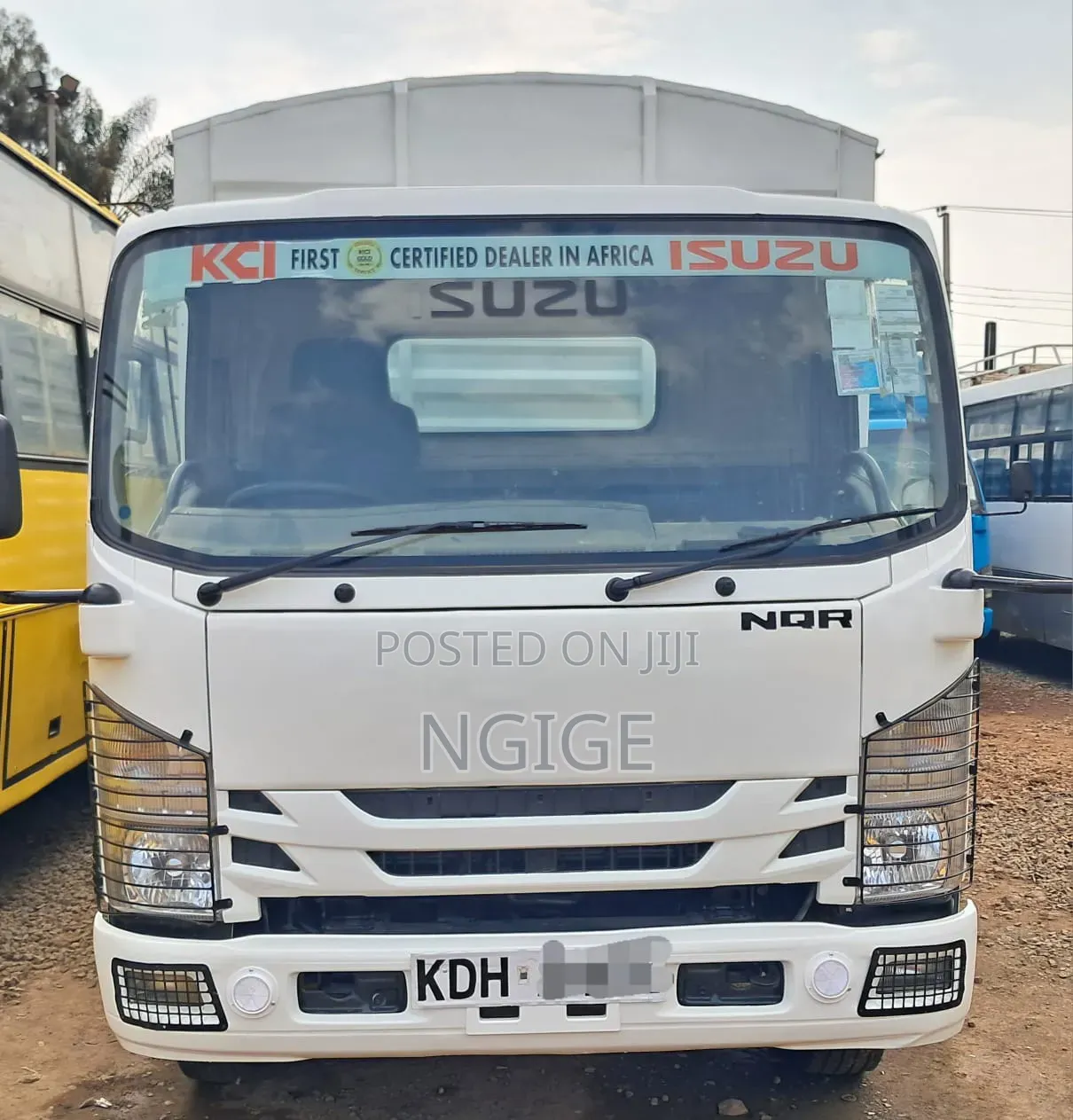 NQR Isuzu Lorry