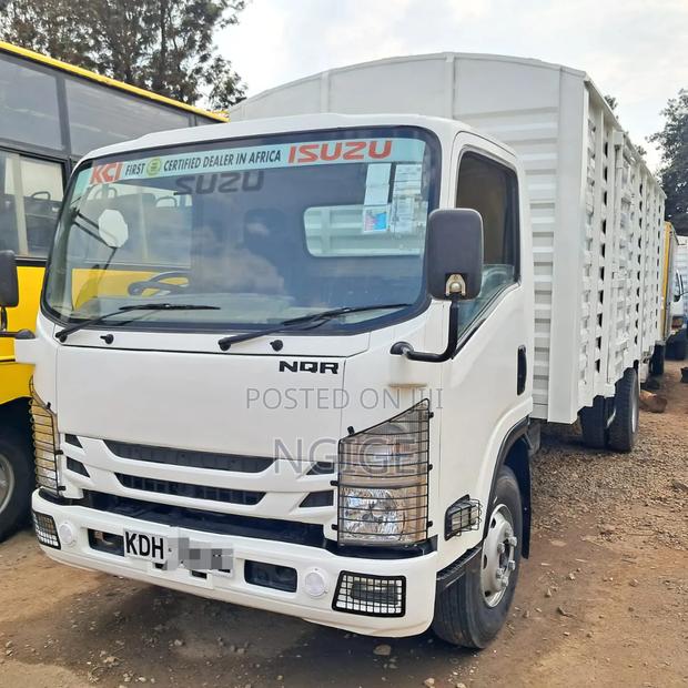 NQR Isuzu Lorry - thumbnail 3