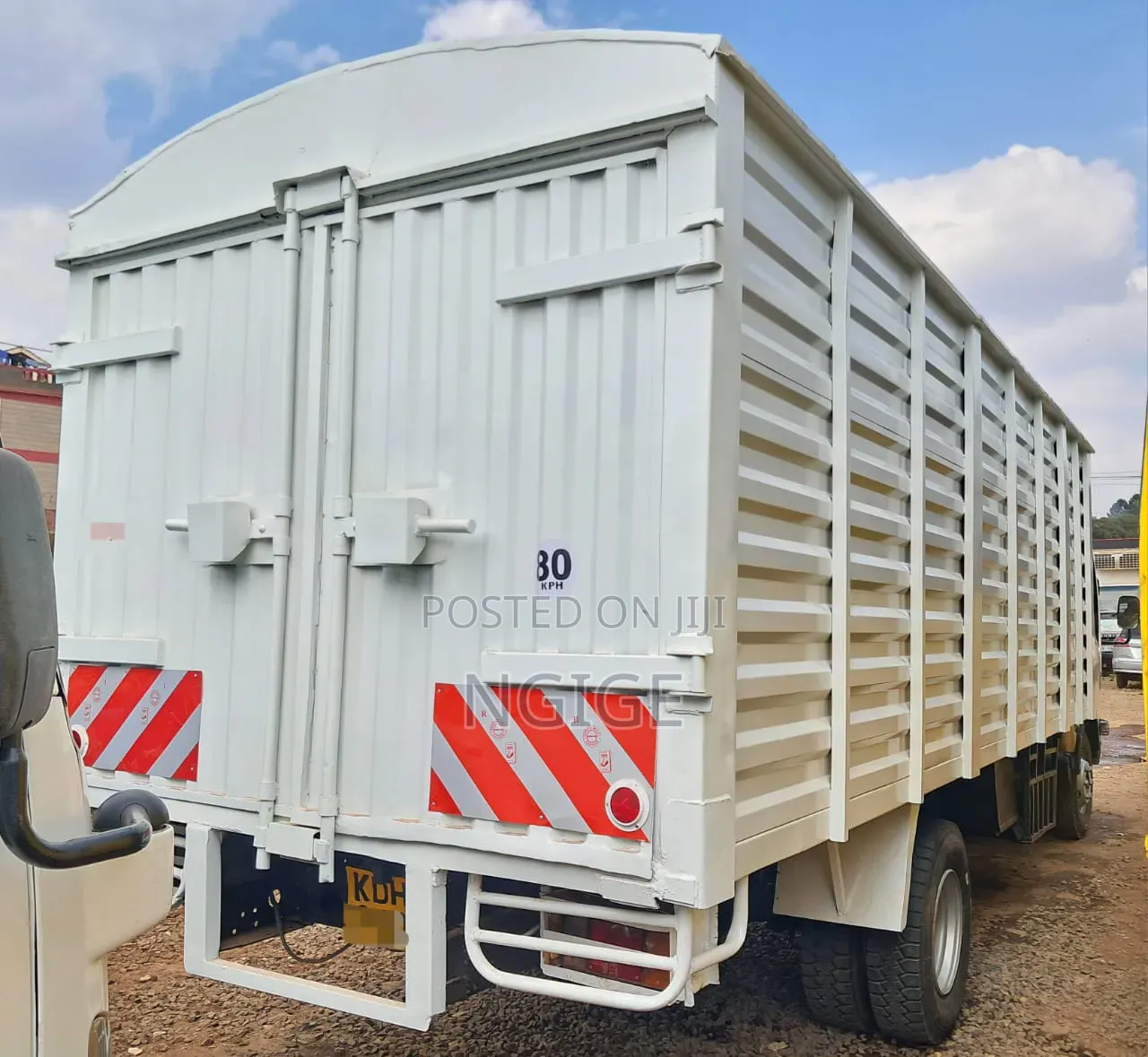 NQR Isuzu Lorry