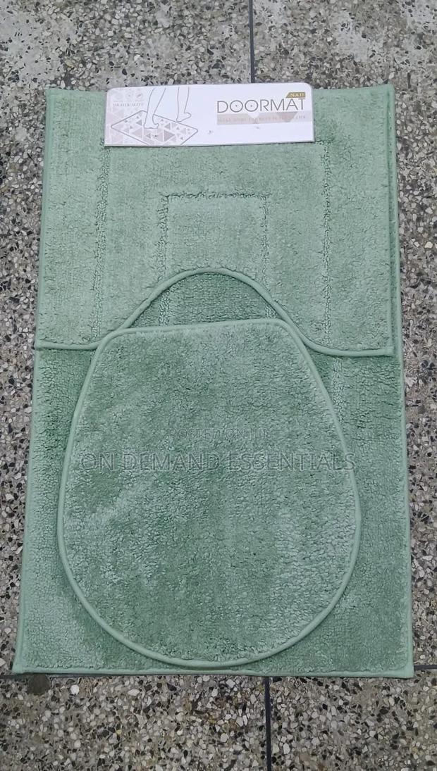 3pcs Bathroom Mats With Super Nonslip Underside - thumbnail 7