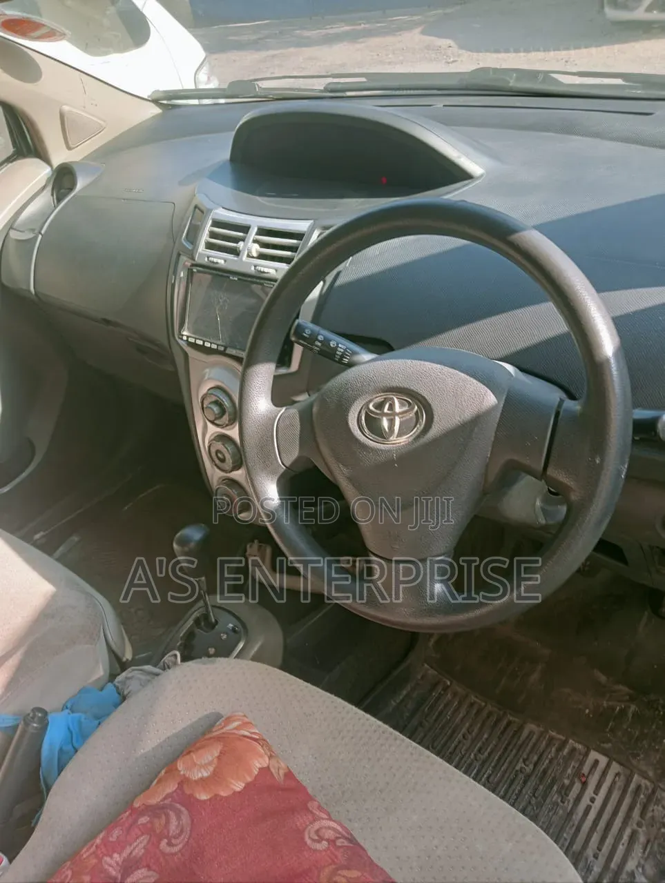 Toyota Vitz 2007 Blue