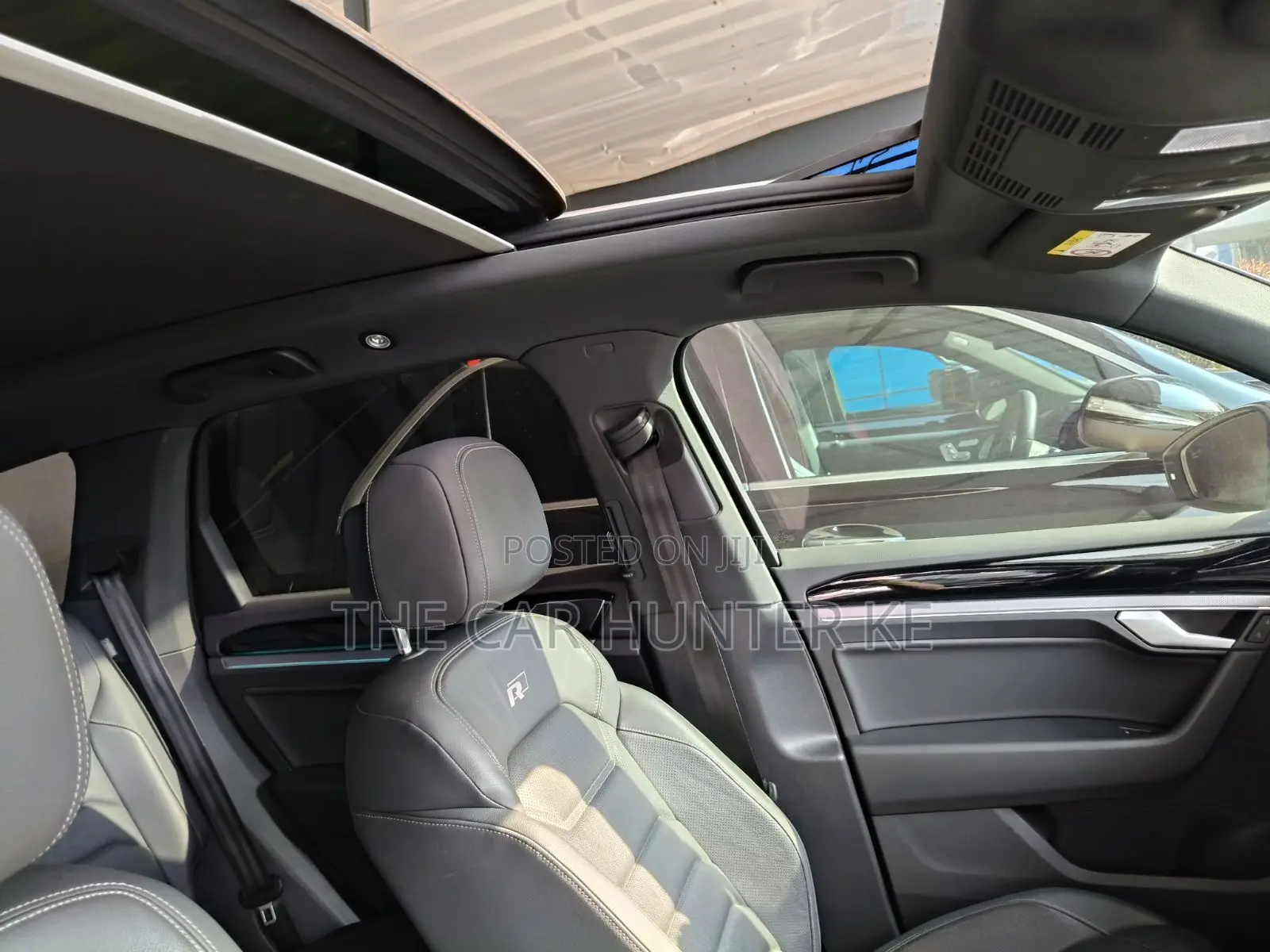 Volkswagen Touareg 2019 Pearl