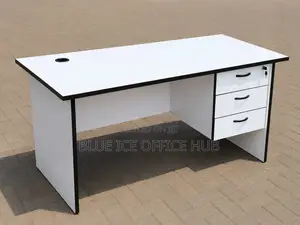 Modern 1.4m Executive Office Desk With 3-Drawer
