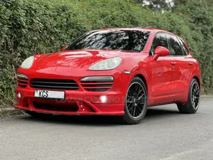 Porsche Cayenne S 2011 Red