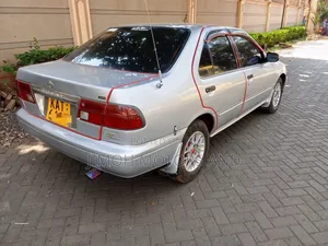 Nissan Sunny 1998 Silver