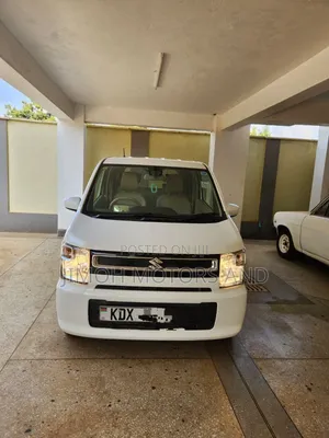 Suzuki Wagon 2018 White