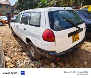 Nissan Advan 2005 White