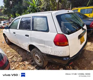 Nissan Advan 2005 White