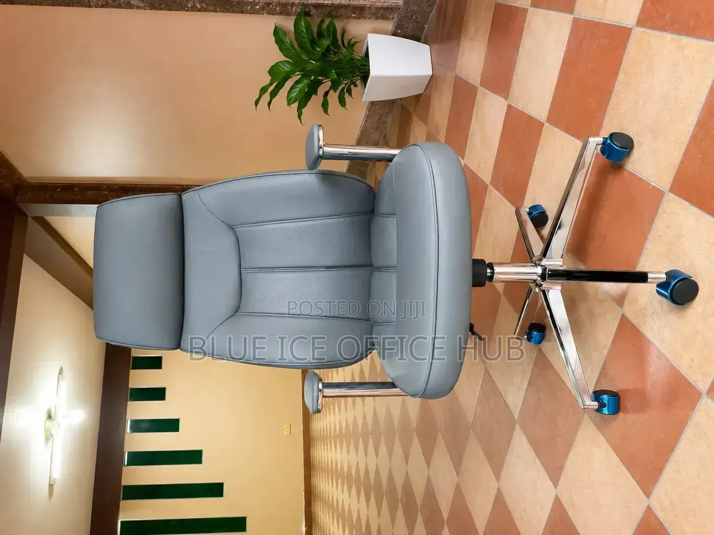 Premium Executive Leather Office Chair - High Back Ergonomic Design