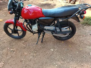 Bajaj Boxer 2021 Red